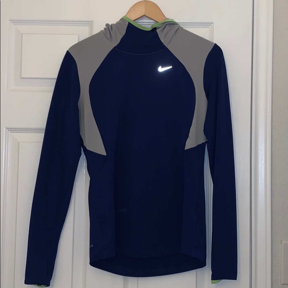 Nike running light jacked